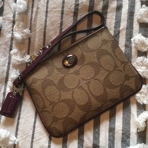 NEW: Coachwristlet